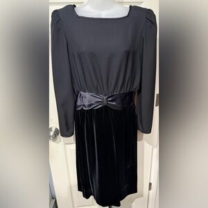 VTG Albert Nipon Black Long Sleeve Dress
